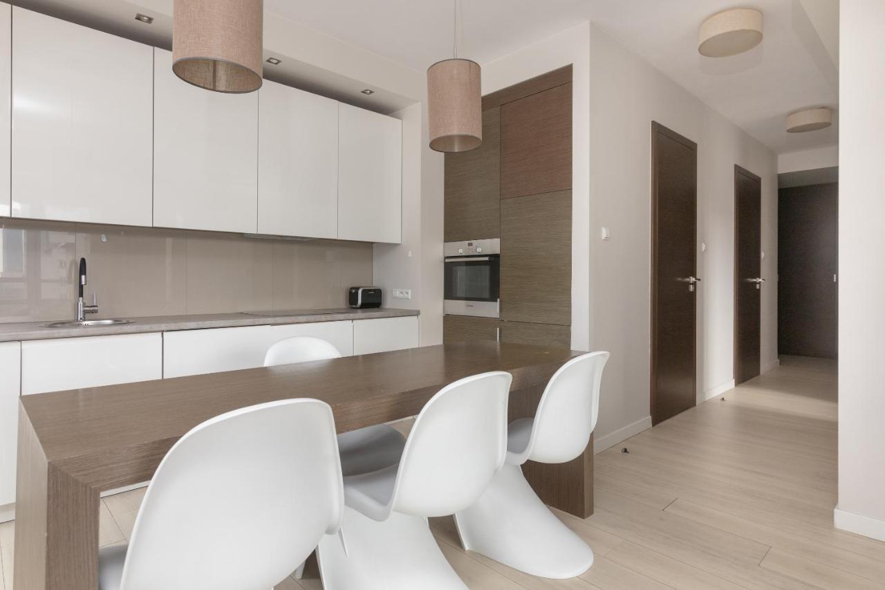 Grzybowska Platinum Apartment Tower A วอร์ซอ ภายนอก รูปภาพ