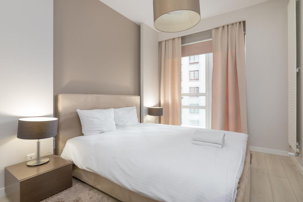 Grzybowska Platinum Apartment Tower A วอร์ซอ ภายนอก รูปภาพ