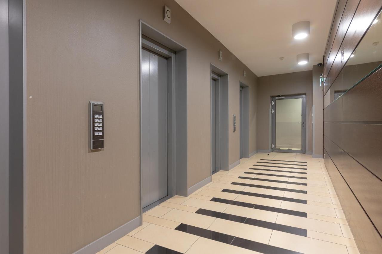 Grzybowska Platinum Apartment Tower A วอร์ซอ ภายนอก รูปภาพ