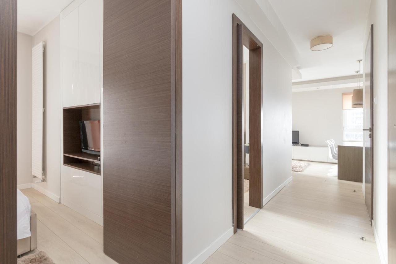 Grzybowska Platinum Apartment Tower A วอร์ซอ ภายนอก รูปภาพ